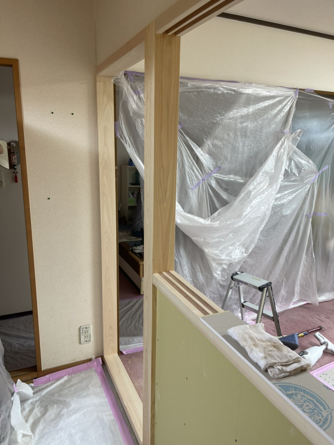 奈良県大和高田市にて住宅リフォーム工事　～解体、間仕切り施工～