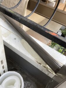 寝屋川市 雨樋の修繕作業